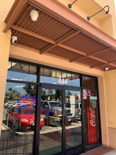 Daniel’s Smoke Shop